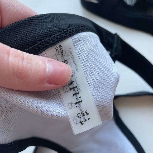 bikini - Picture 5 of 6